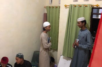 Pendampingan Pengembangan Kompetensi Komunikatif Bahasa Arab Mahasiswa STIQ Amuntai Melalui Pembiasaan Bahasa Di Asrama Bahasa Arab